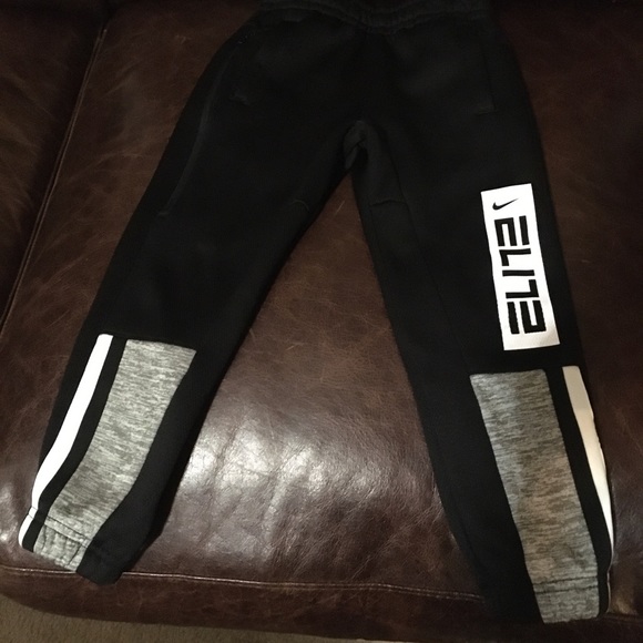 Other - Nike Toddler Boys jogger Pants (Elite)
